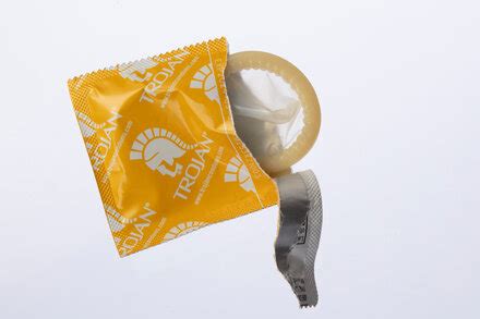 Blowjob without Condom for extra charge Erotic massage Sedziszow Malopolski